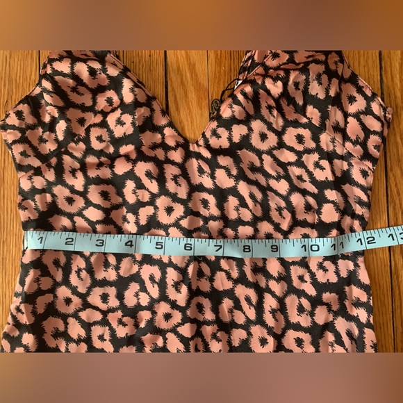 ASOS Club L low back cami maxi dress in animal print - Picture 7 of 12